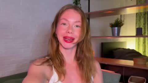 Snapshot of elli_harmon chatting on November 1, 3:44 pm Ellie --- Ill see you either on Friday or Saturday and definitely on Sunday online show from November 1, 3:44 pm