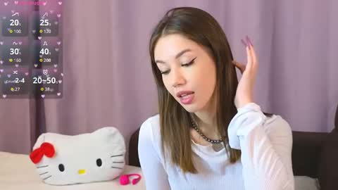 ellie online show from September 30, 8:08 pm