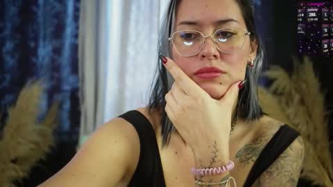 Ellie Ramos online show from November 13, 2:42 pm