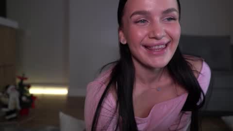 ellie_wet online show from January 1, 5:01 am