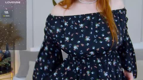 EllieLarson online show from November 2, 5:24 pm