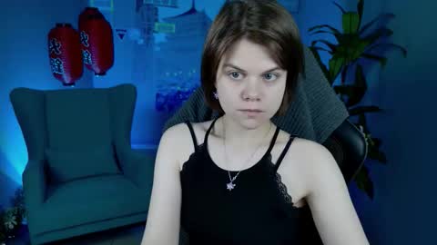 elliemurler online show from November 14, 9:22 am