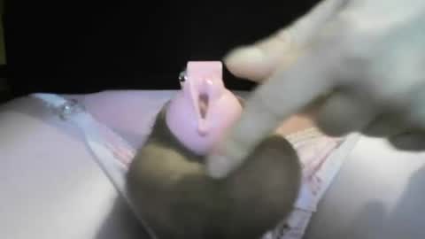 elliesissy online show from June 11, 6:28 pm