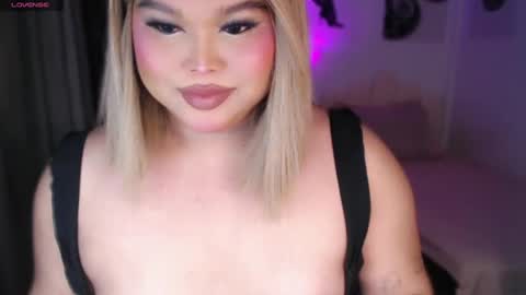 Ellise online show from July 3, 3:55 am