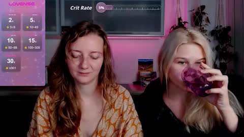 elly_helly online show from September 29, 7:02 pm