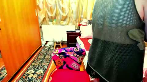 ellyhot53 online show from March 2, 12:04 am