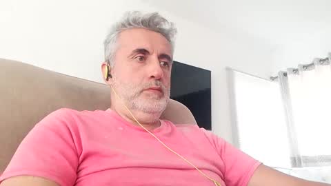 fer online show from January 7, 8:10 pm