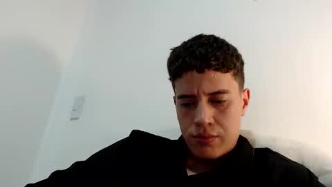 elmono33 online show from December 16, 6:25 pm