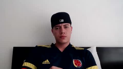 elmono33 online show from December 17, 6:31 pm