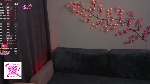 elsaawesome online show from March 19, 12:32 pm