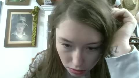 Elsie Rain online show from September 16, 8:50 am