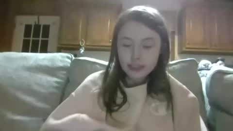 Elsie Rain online show from December 1, 1:25 am