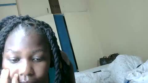 flo online show from October 18, 8:18 am