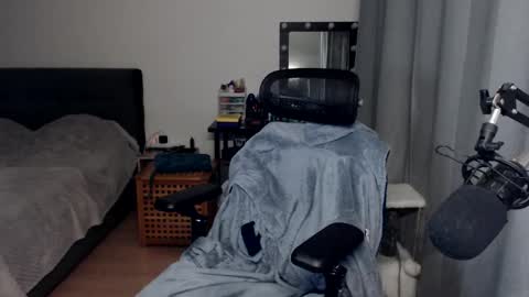 Snapshot of elvin_vaenight chatting on October 30, 6:52 pm Elvin Vaenight online show from October 30, 6:52 pm