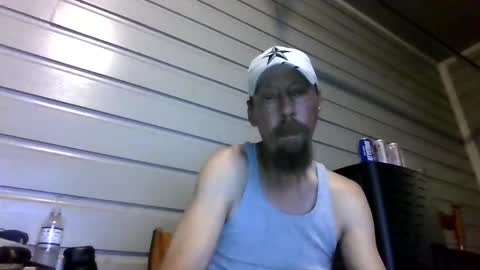 elwooood7 online show from June 6, 10:32 am
