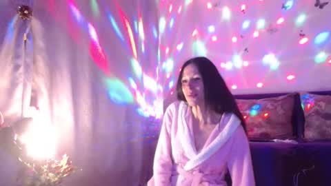 Elisa online show from February 27, 11:30 pm