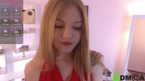 Annie online show from December 14, 10:10 am