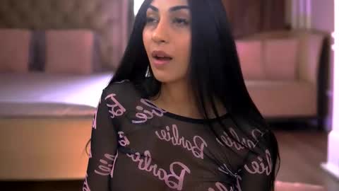 Ema online show from December 18, 9:59 am