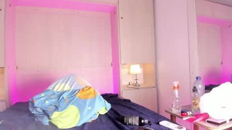 EMA  online show from October 10, 9:52 pm