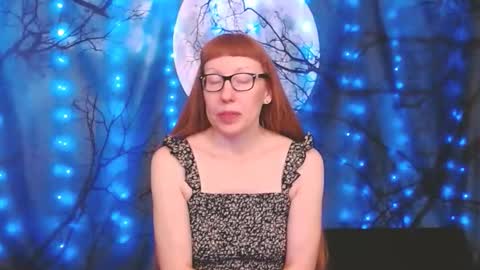 Snapshot of ember_starleena chatting on October 16, 2:06 pm Ember Starleena online show from October 16, 2:06 pm