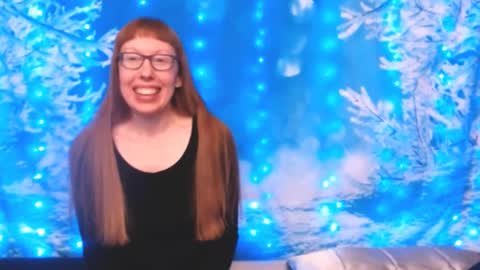 Snapshot of ember_starleena chatting on January 22, 1:53 pm Ember Starleena online show from January 22, 1:53 pm