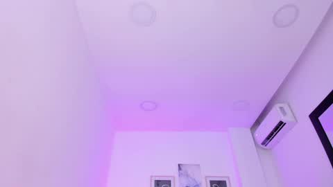 emelie_89 online show from March 1, 3:05 pm