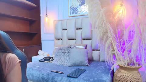 Emily  online show from January 23, 12:04 am