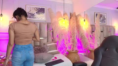 Emily  online show from January 21, 3:59 am