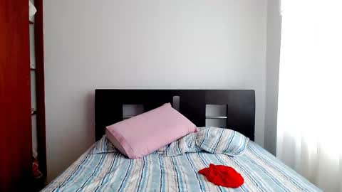 emely_sexx online show from December 1, 3:54 pm