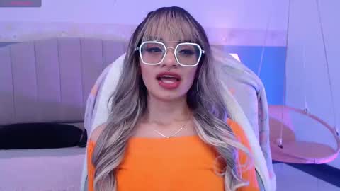 Danna online show from October 2, 10:52 pm