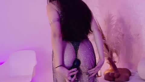 Emmily Roberts online show from December 15, 10:50 pm