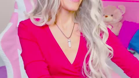 EmieFlower online show from February 20, 11:42 am