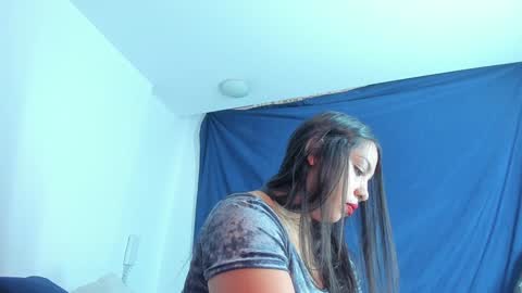 Emi online show from January 29, 5:56 pm