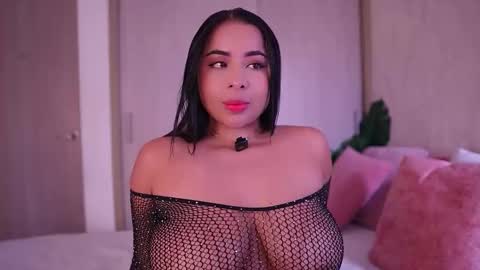    online show from January 12, 6:15 pm