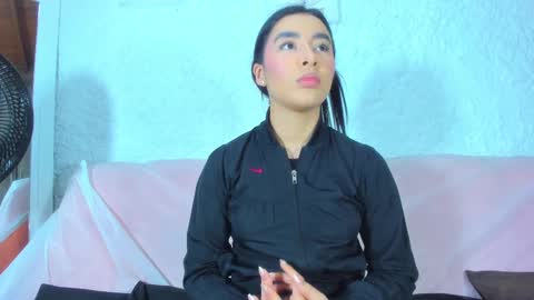 Emily online show from March 1, 12:01 pm