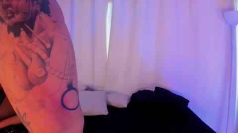   online show from January 12, 3:52 pm