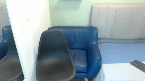 Emilee online show from February 28, 1:36 pm