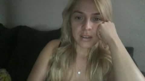 emilelovesyou online show from November 6, 2:09 pm