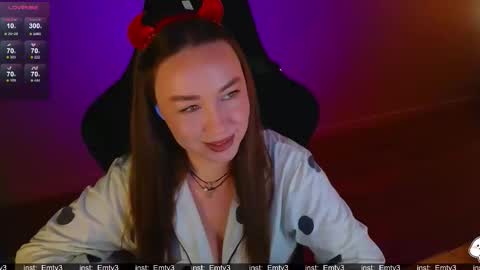 Emili online show from March 18, 12:00 pm