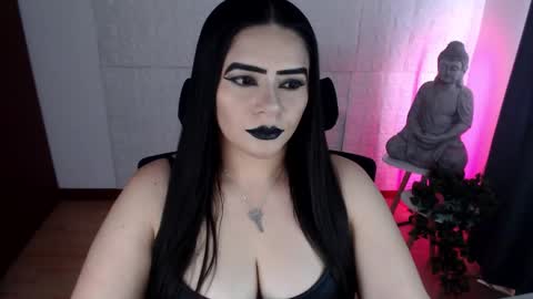 POWERFULL GODDESS EMILI online show from September 18, 4:00 pm