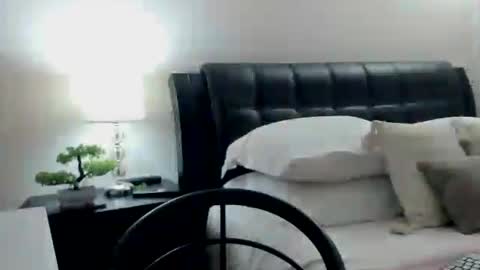 emili_luxe online show from July 26, 7:28 am
