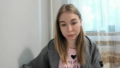 Emilia online show from June 11, 4:49 pm