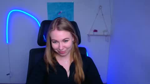 Emilia online show from February 5, 12:53 pm