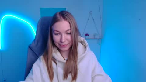 Emilia online show from January 9, 6:52 am