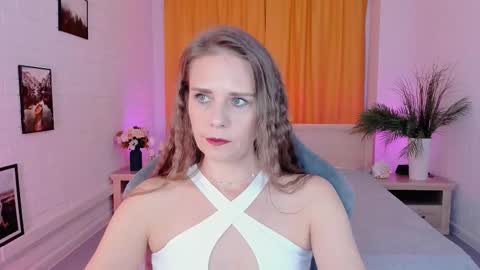 Emilia Bedy online show from October 7, 9:05 am