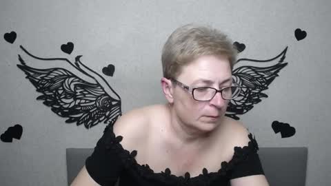 EmiliaGree online show from May 30, 6:50 pm