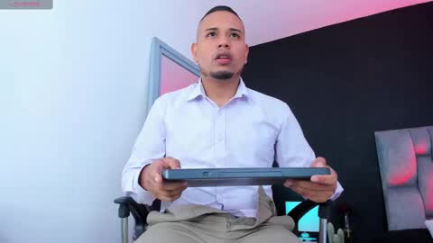 emilianoclarke online show from September 16, 12:45 am