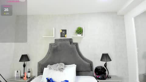 EmiliaRose online show from October 30, 9:26 pm