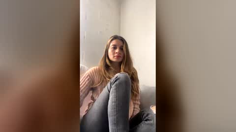 Emilie online show from February 8, 7:28 pm