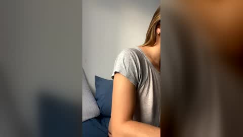 Emilie online show from February 11, 10:24 pm